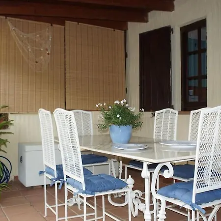 Giovanna * Fort Village