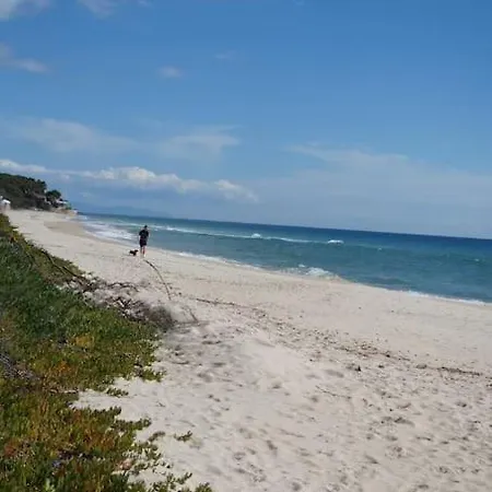 Giovanna * Fort Village